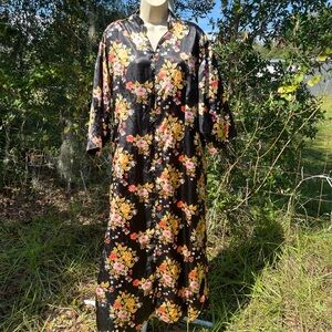 PARAGON Black Floral Kimono
